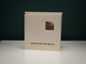 Osterfaltkarte mit Fenster und Wortprägung